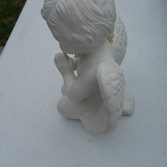 Angel - Picture 3 of 7